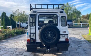 Land-Rover-Defender-1991-SUV-9