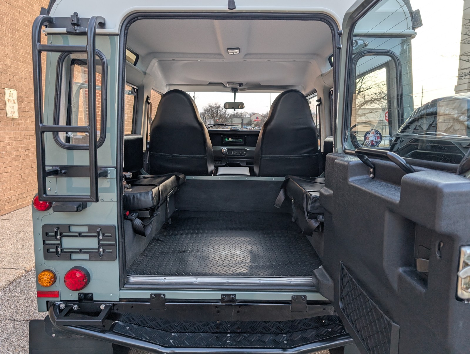 Land-Rover-Defender-1992-SUV-26