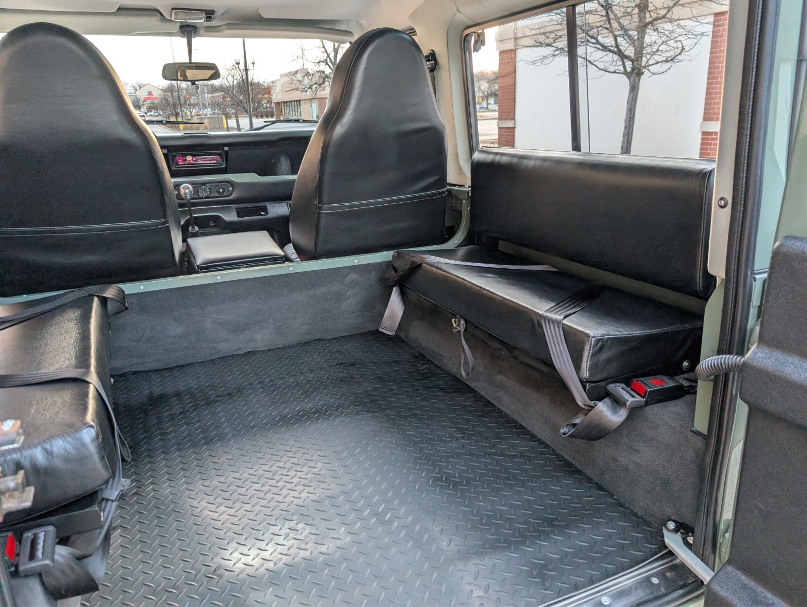 Land-Rover-Defender-1992-SUV-27