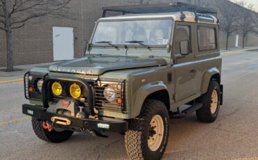 Land-Rover-Defender-1992-SUV-3