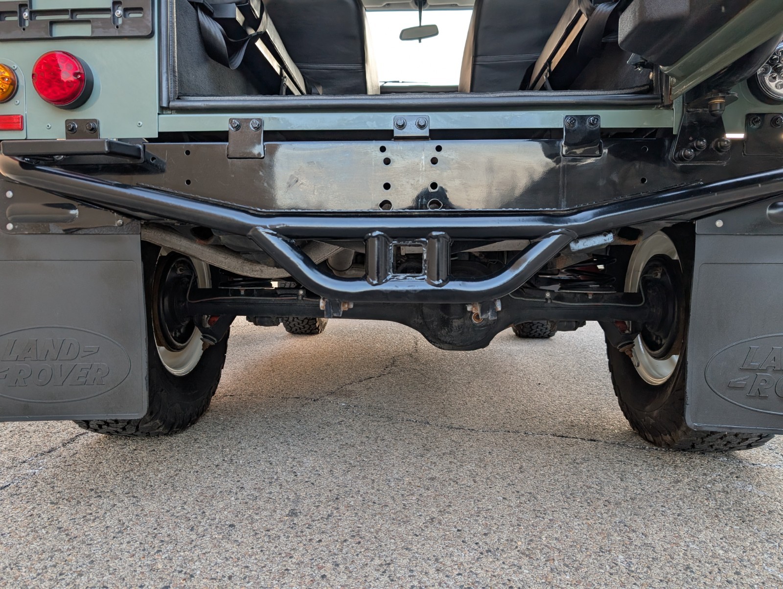 Land-Rover-Defender-1992-SUV-30