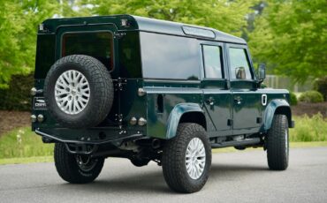 Land-Rover-Defender-1993-12