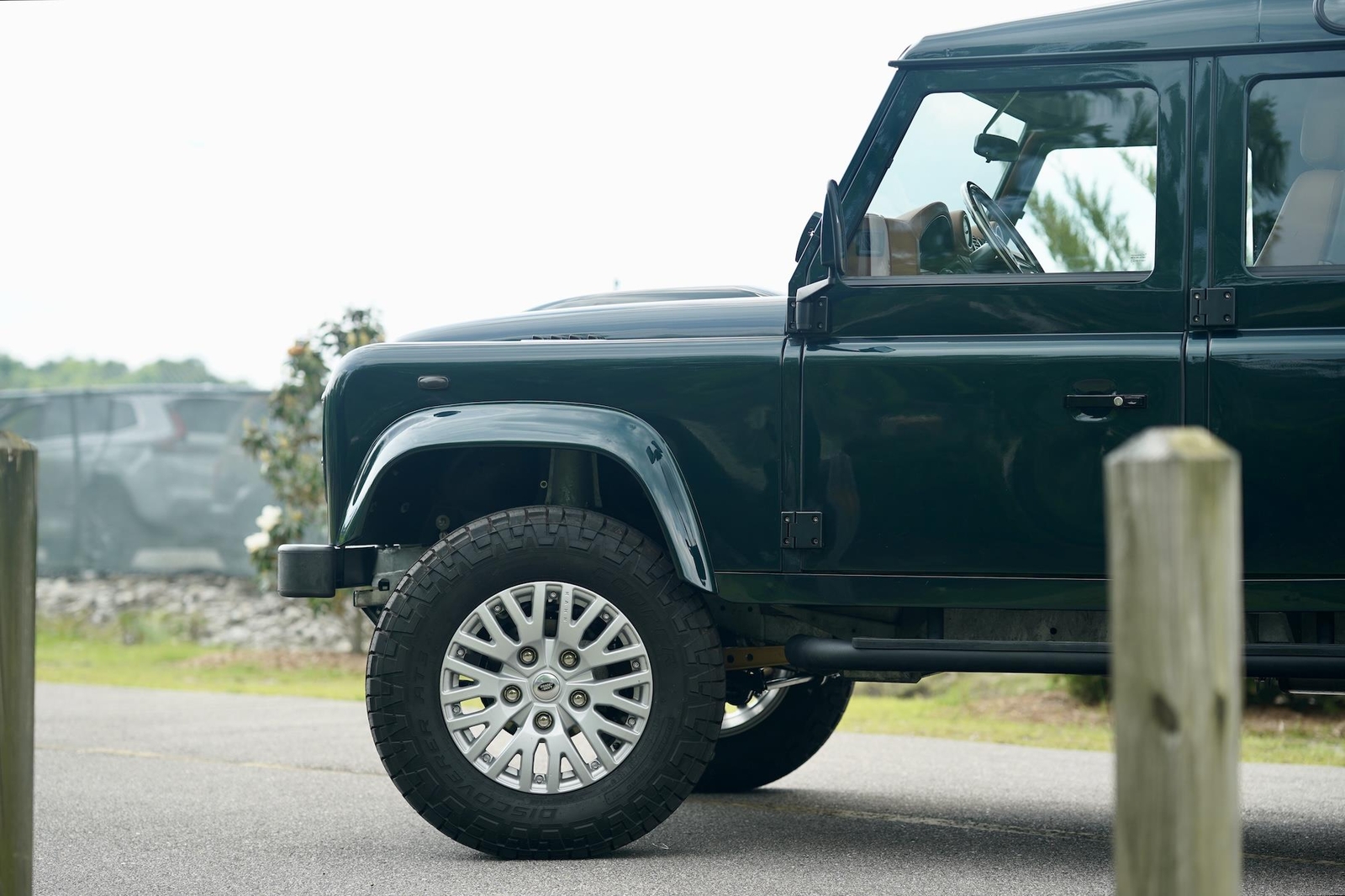 Land-Rover-Defender-1993-16