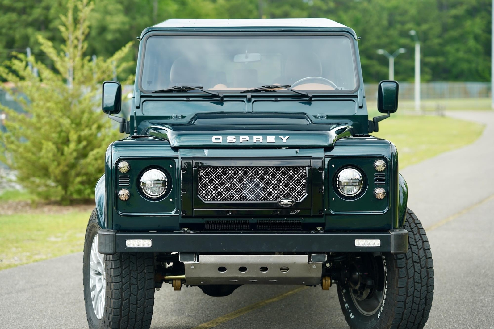 Land-Rover-Defender-1993-17