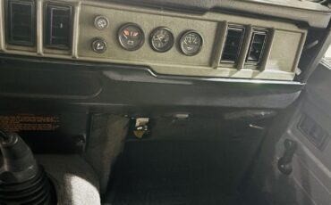 Land-Rover-Defender-1993-18