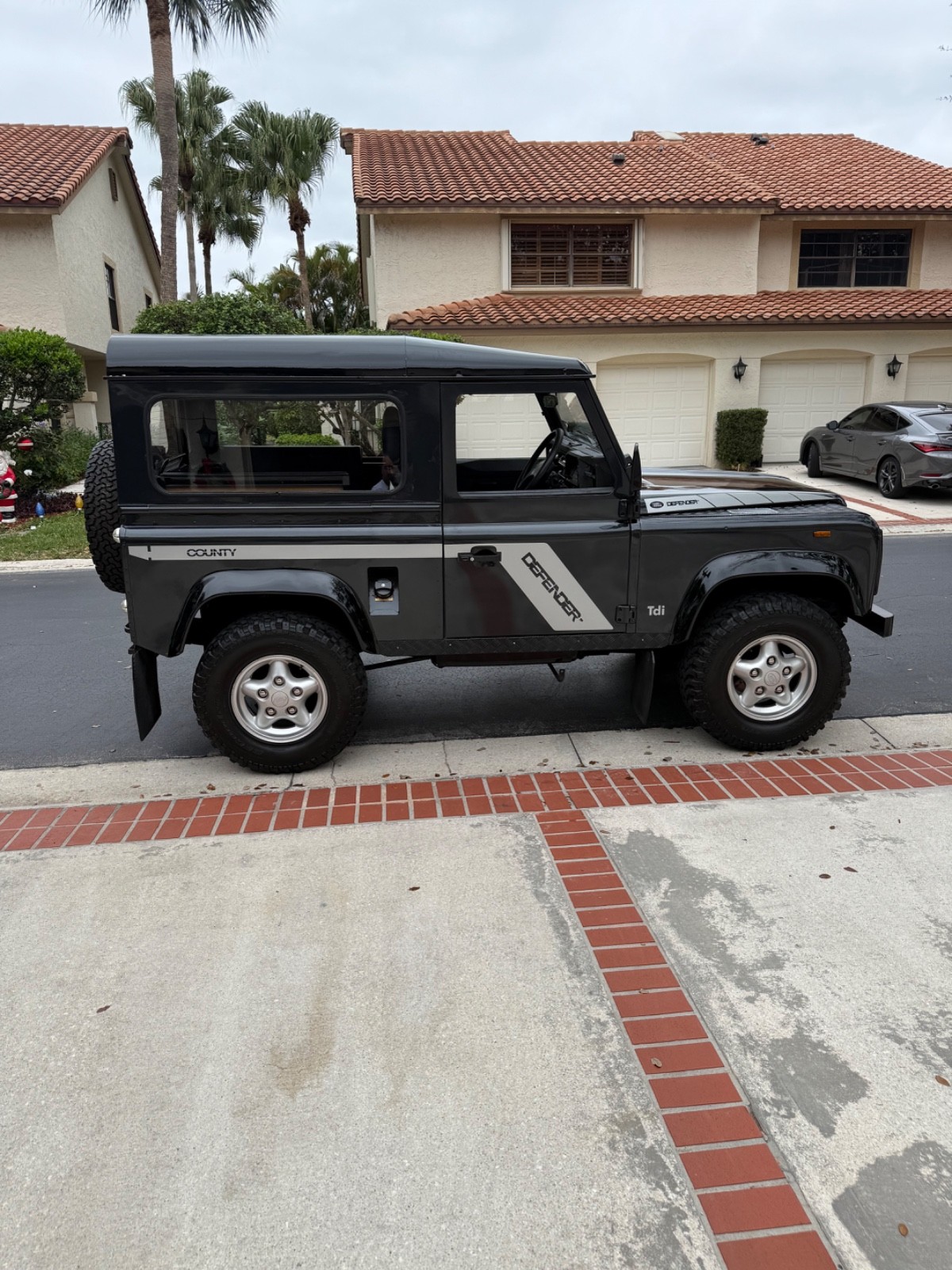Land-Rover-Defender-1993