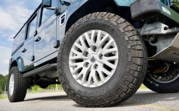 Land-Rover-Defender-1993-4