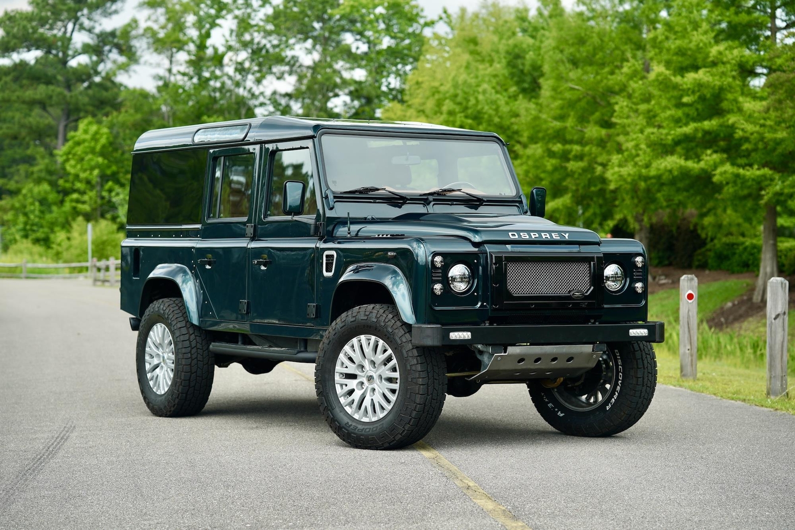 Land-Rover-Defender-1993