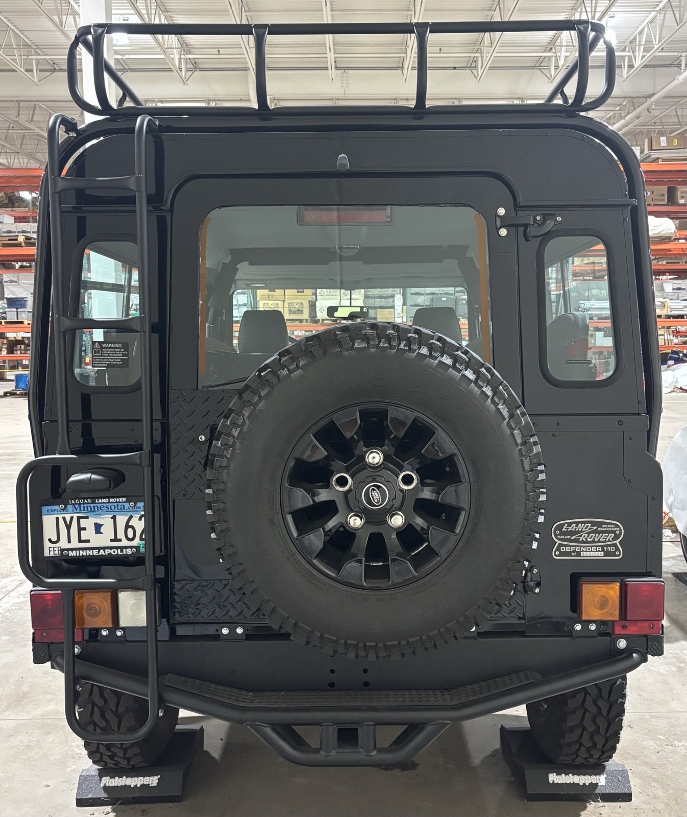Land-Rover-Defender-1993-5