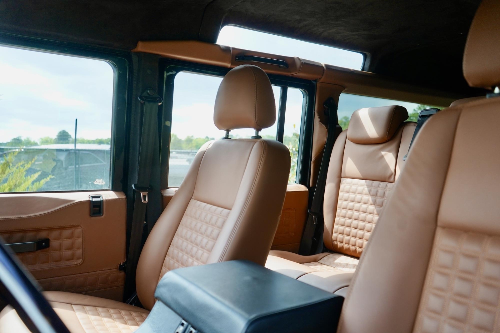 Land-Rover-Defender-1993-5