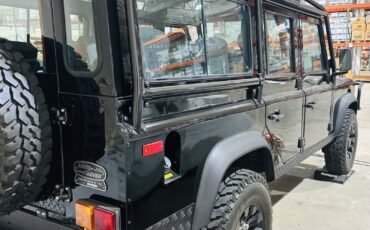 Land-Rover-Defender-1993-6