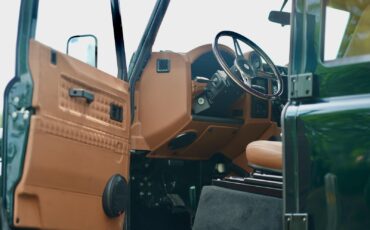 Land-Rover-Defender-1993-6