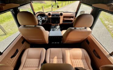Land-Rover-Defender-1993-7