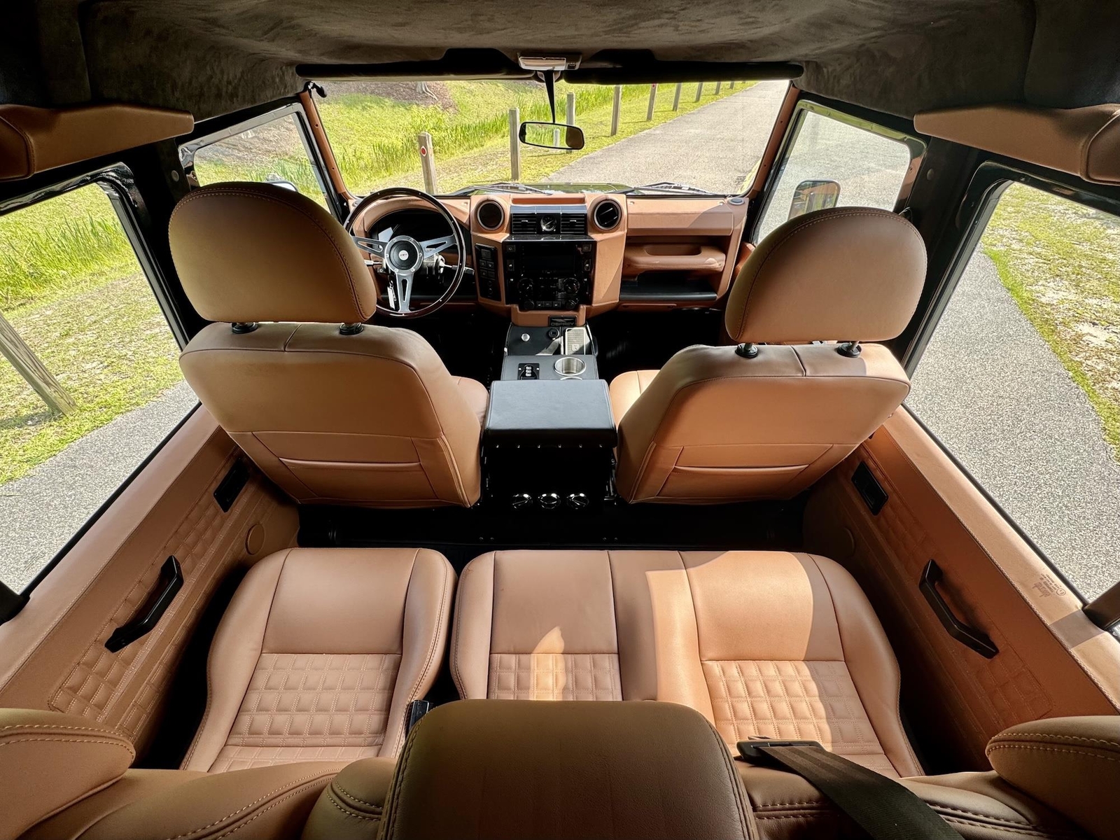Land-Rover-Defender-1993-7