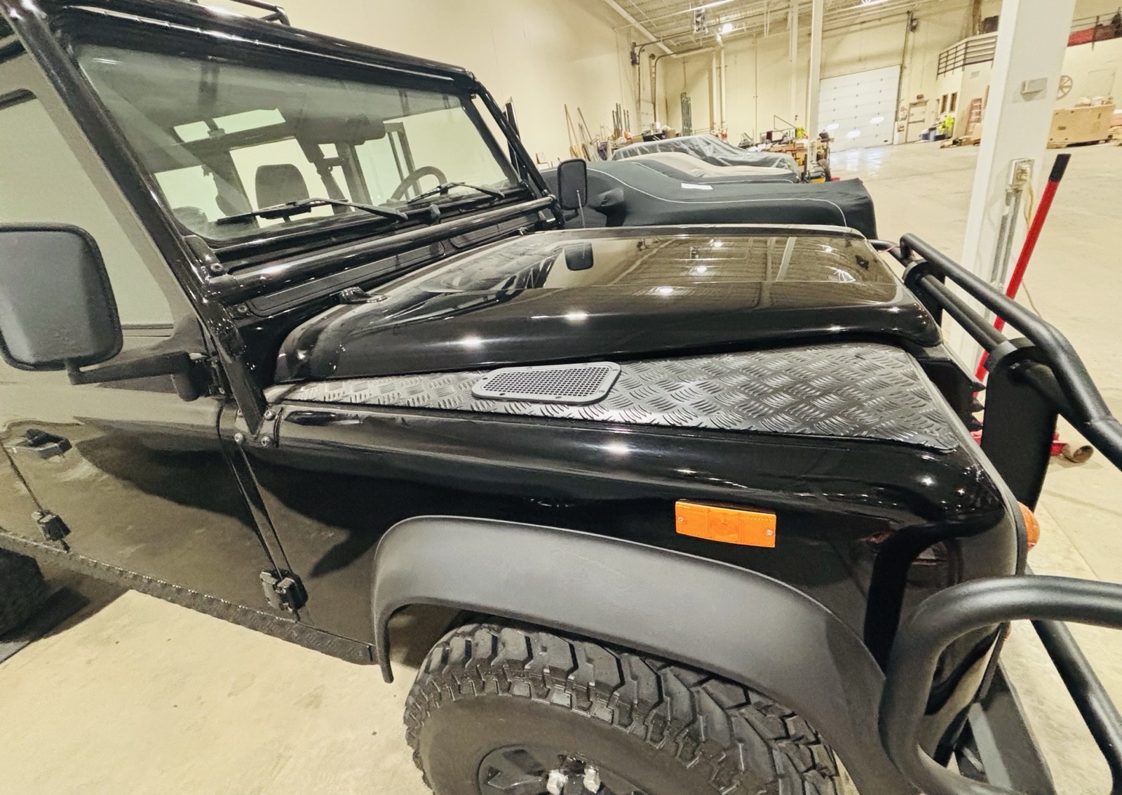 Land-Rover-Defender-1993-8