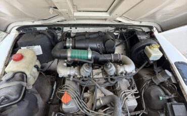 Land-Rover-Defender-1993-SUV-15