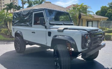 Land-Rover-Defender-1993-SUV-8