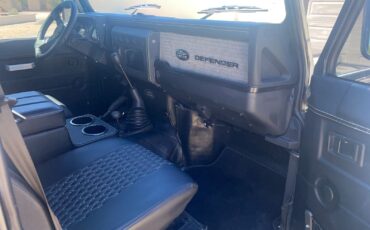 Land-Rover-Defender-1994-SUV-10