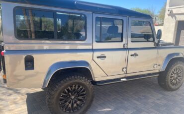Land-Rover-Defender-1994-SUV-3