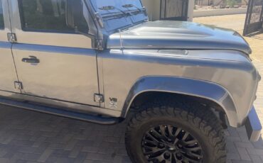 Land-Rover-Defender-1994-SUV-5