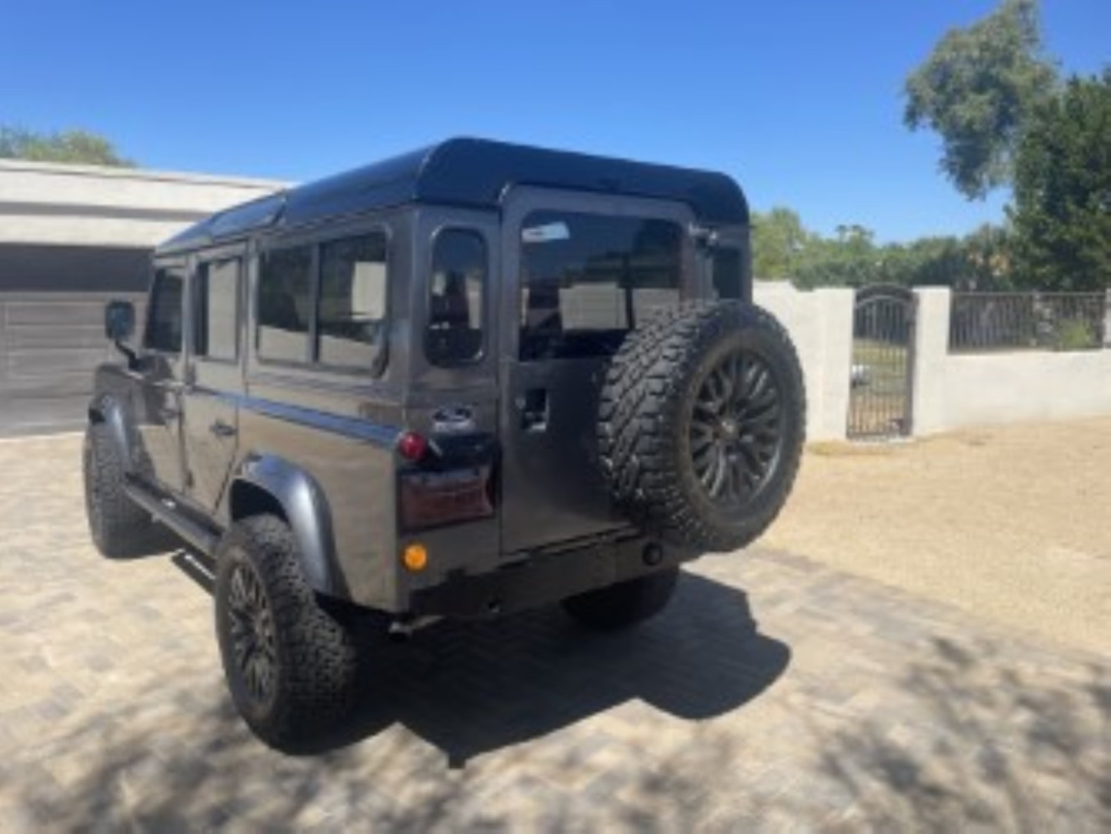 Land-Rover-Defender-1994-SUV-7