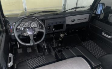 Land-Rover-Defender-1994-SUV-9