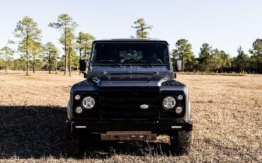 Land-Rover-Defender-1995-Station-Wagon-1