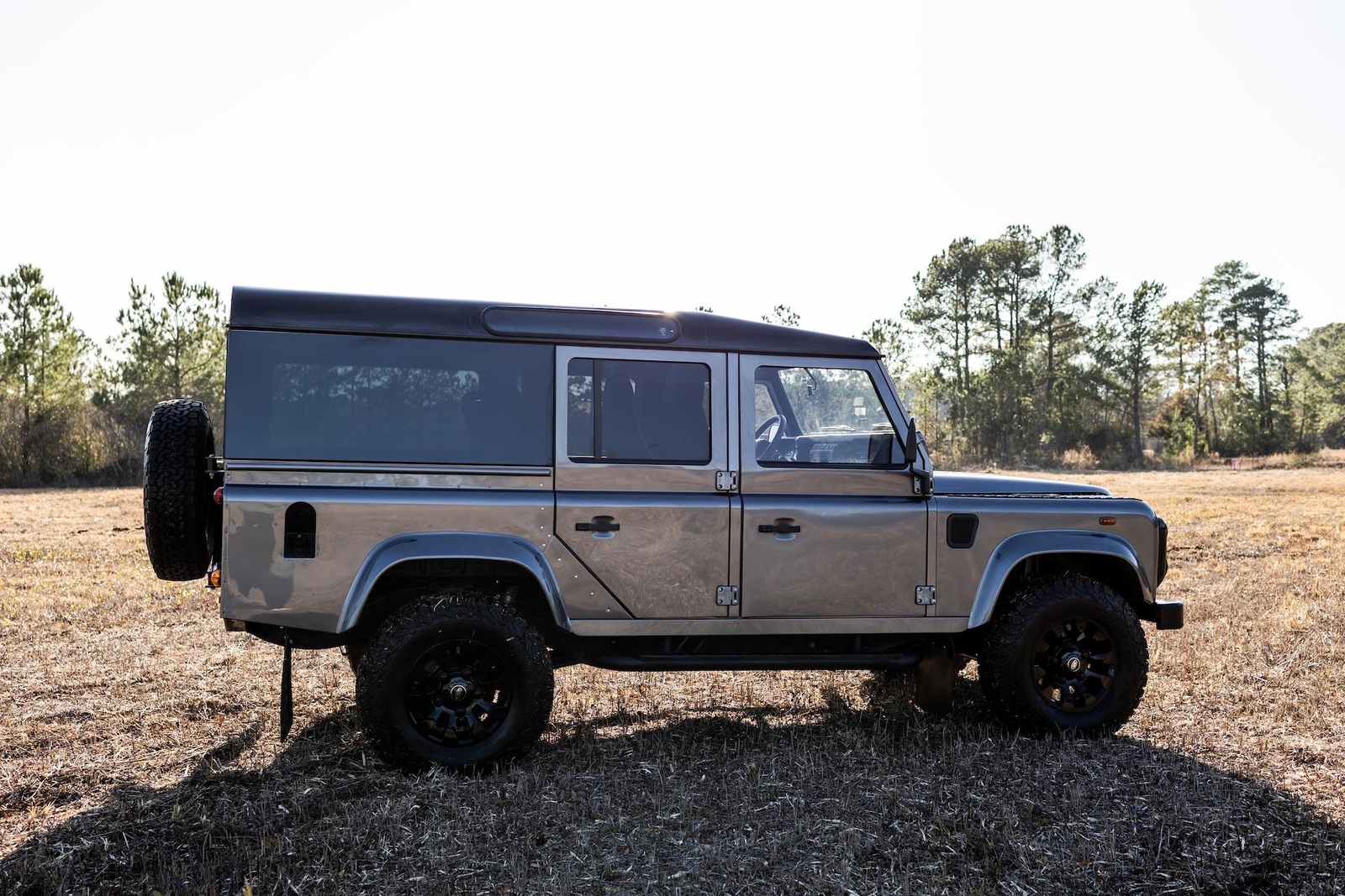 Land-Rover-Defender-1995-Station-Wagon-17