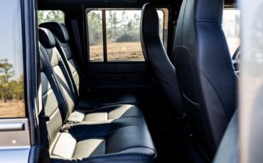 Land-Rover-Defender-1995-Station-Wagon-28