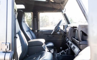 Land-Rover-Defender-1995-Station-Wagon-30