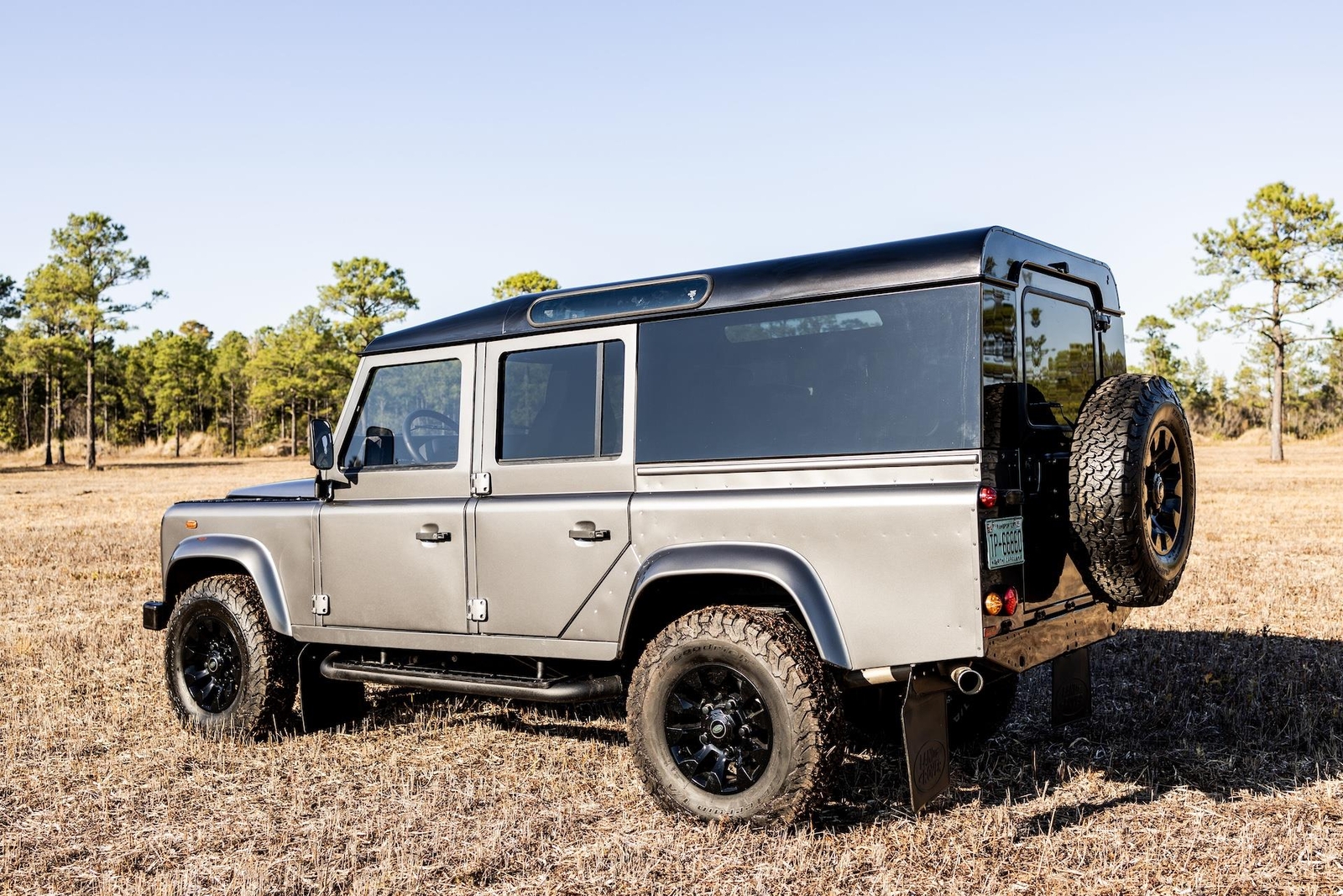 Land-Rover-Defender-1995-Station-Wagon-4