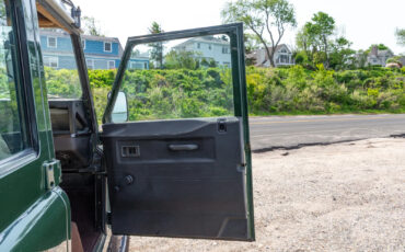 Land-Rover-Defender-1996-14