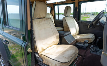 Land-Rover-Defender-1996-15