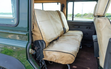 Land-Rover-Defender-1996-19