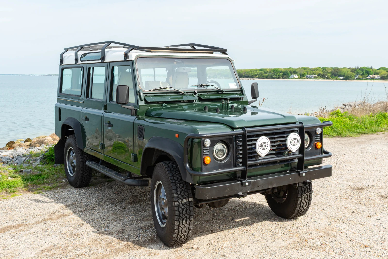 Land-Rover-Defender-1996-3