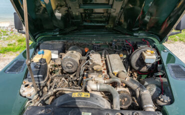 Land-Rover-Defender-1996-30