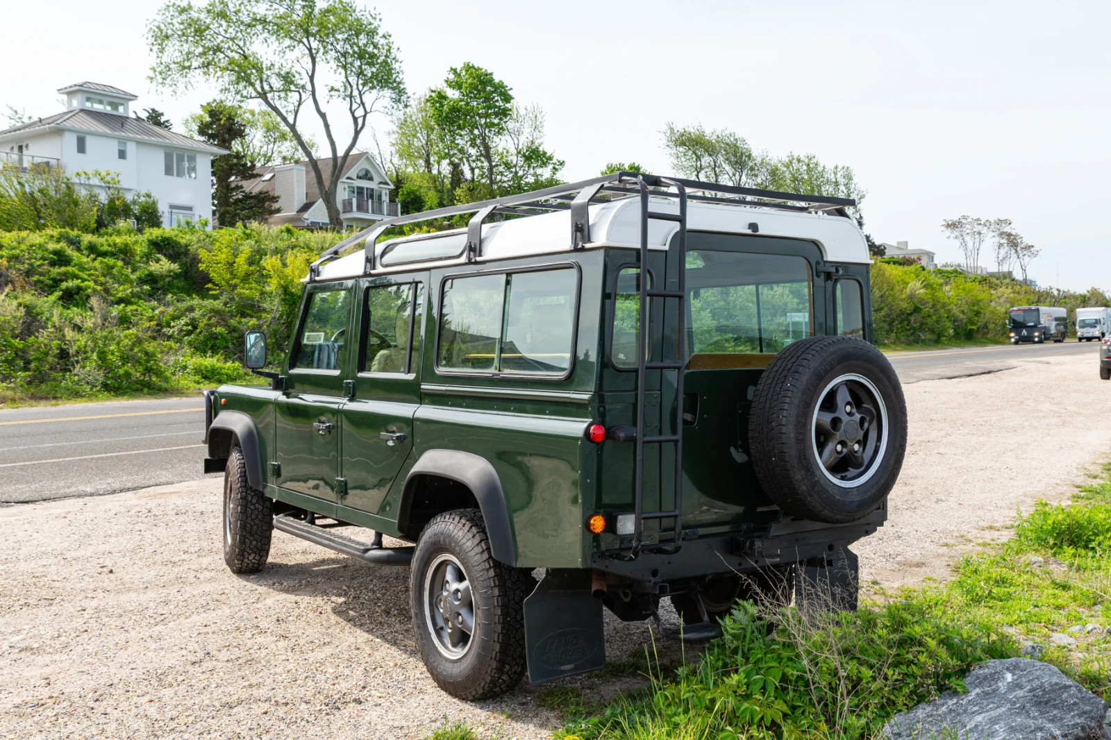 Land-Rover-Defender-1996-4