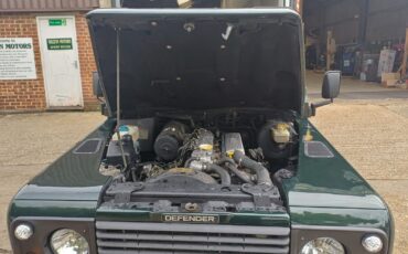 Land-Rover-Defender-1996-SUV-11