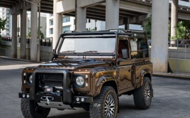 Land-Rover-Defender-1996-SUV-12