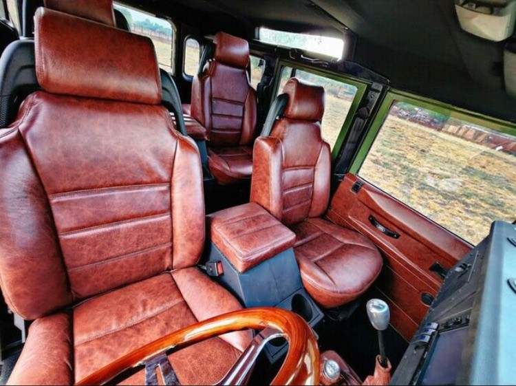 Land-Rover-Defender-1996-SUV-13