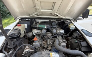 Land-Rover-Defender-1996-SUV-14
