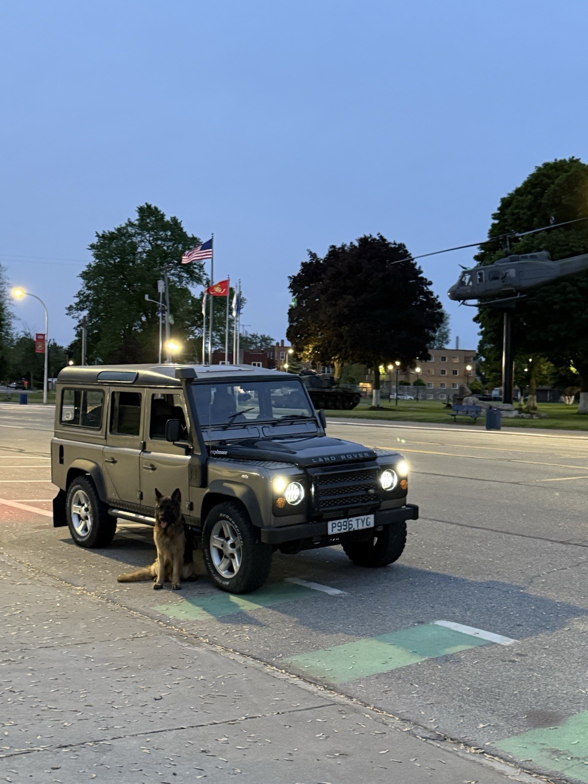 Land-Rover-Defender-1996-SUV-15