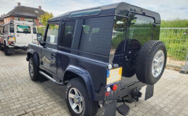 Land-Rover-Defender-1996-SUV-15