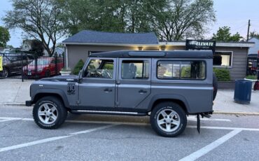 Land-Rover-Defender-1996-SUV-16