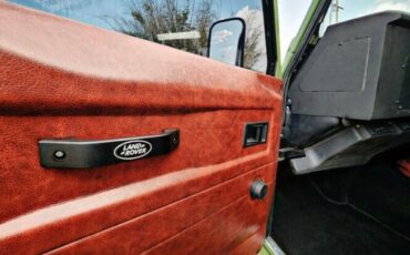 Land-Rover-Defender-1996-SUV-16