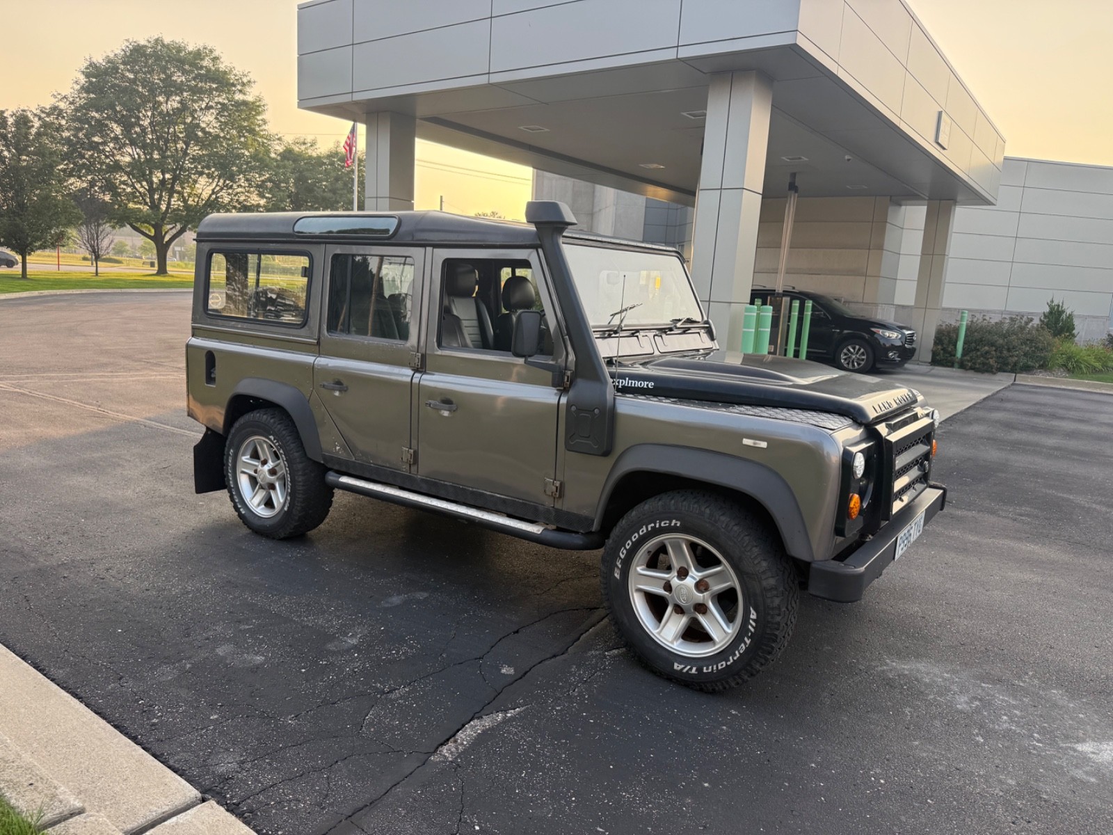 Land-Rover-Defender-1996-SUV-20