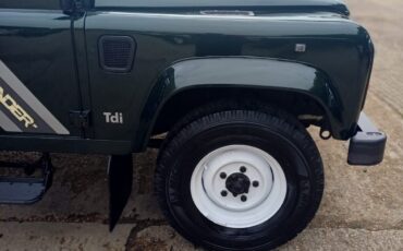 Land-Rover-Defender-1996-SUV-22