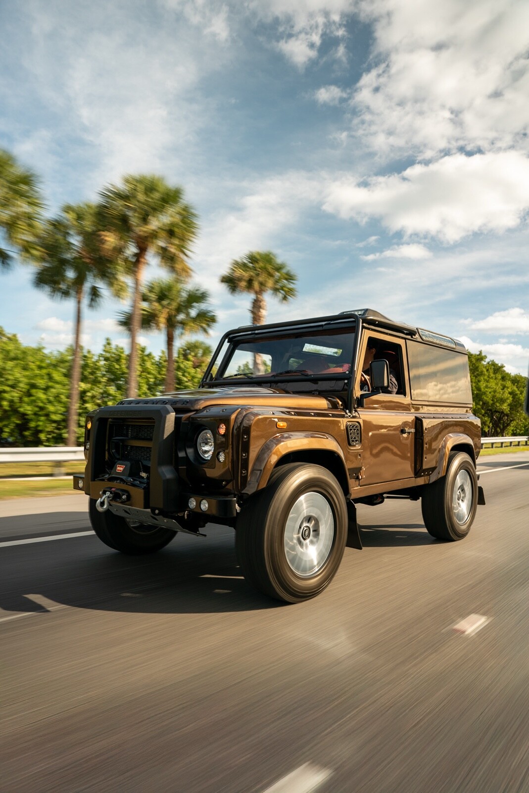 Land-Rover-Defender-1996-SUV-22