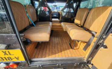 Land-Rover-Defender-1996-SUV-25