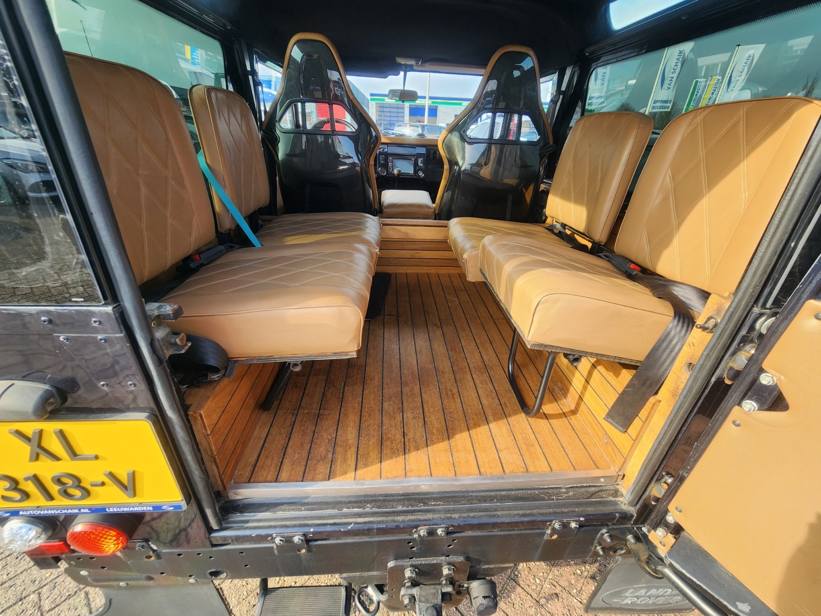Land-Rover-Defender-1996-SUV-25